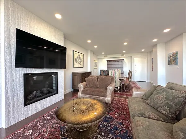 Dallas, TX 75248,5200 Keller Springs Road #637