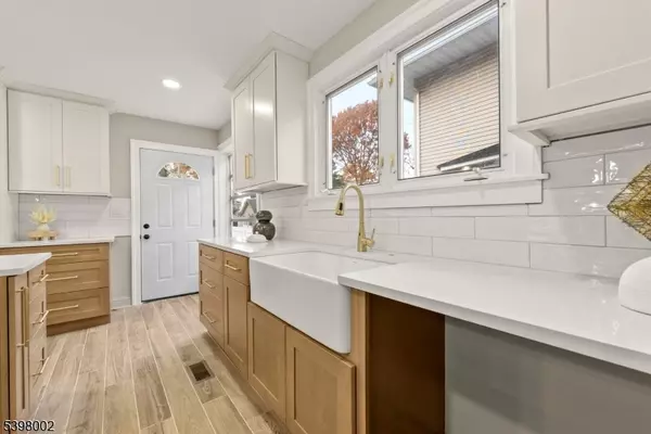 Elizabeth City, NJ 07208,138-140 Monmouth Road