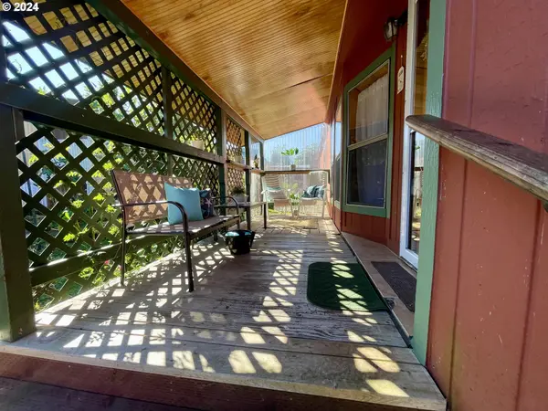 Brookings, OR 97415,16391 HIGHWAY 101 #48