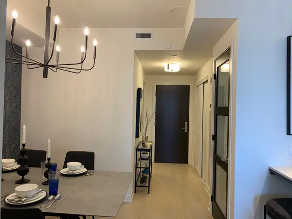 Toronto C01, ON M5V 1X2,330 Richmond ST W #2516