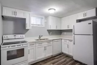 Oshawa, ON L1H 7E1,363 Grandview ST S #BSMT