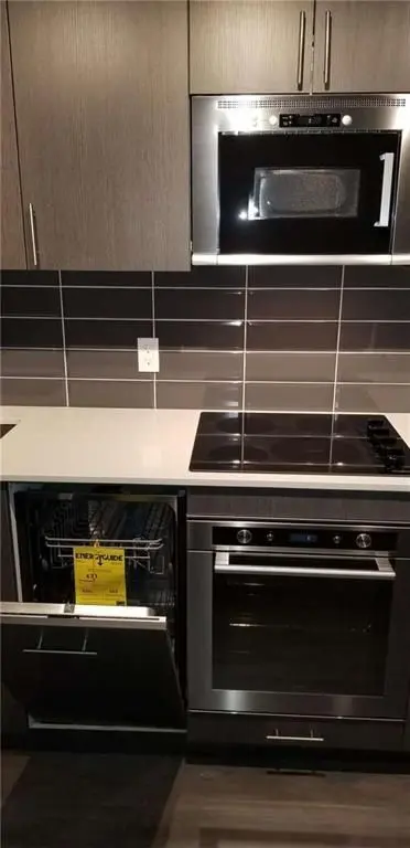 Oshawa, ON L1L 0R5,2550 Simcoe ST N #220