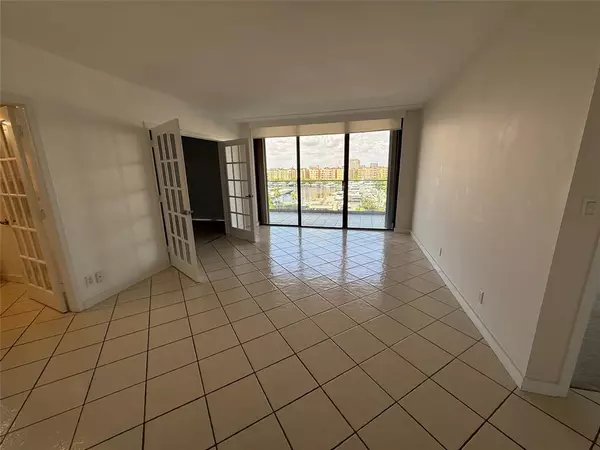 Aventura, FL 33180,19707 Turnberry Way #7C