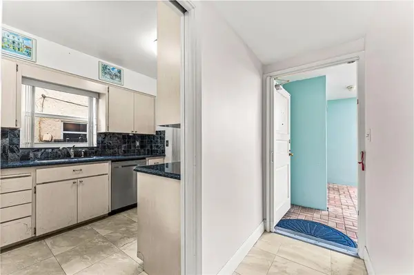 Lighthouse Point, FL 33064,2758 NE 30th Ave #1A