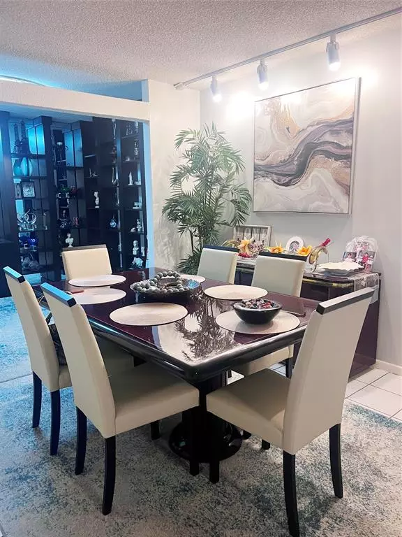 Hollywood, FL 33021,2802 N 46th Ave #321B