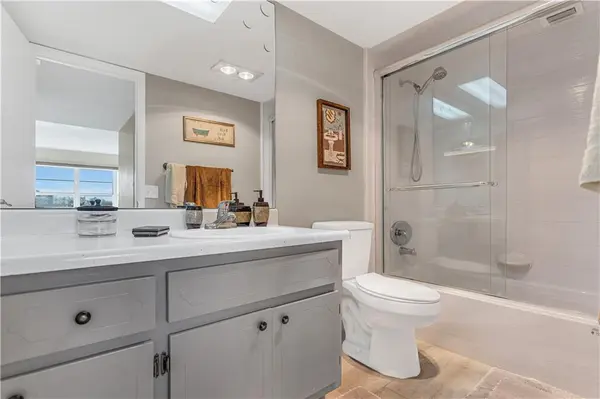 Pompano Beach, FL 33069,3100 N Palm Aire Dr #406