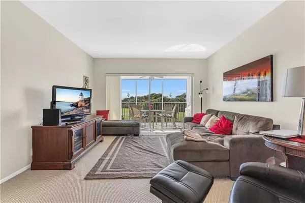 Pompano Beach, FL 33069,3100 N Palm Aire Dr #406