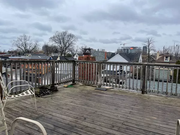 Toronto W02, ON M6H 3P2,700 Brock AVE