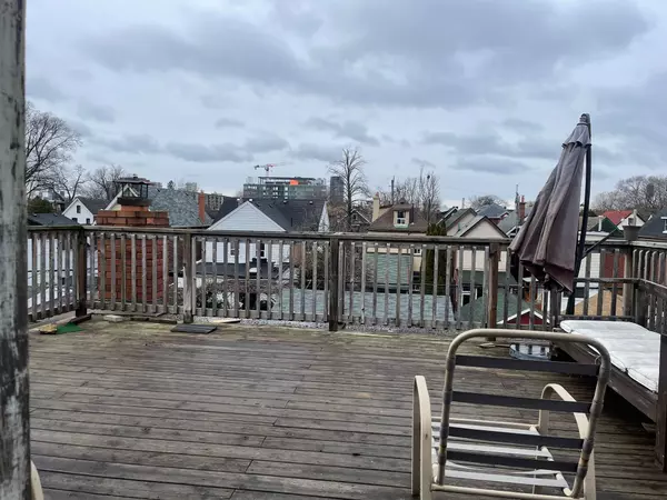 Toronto W02, ON M6H 3P2,700 Brock AVE