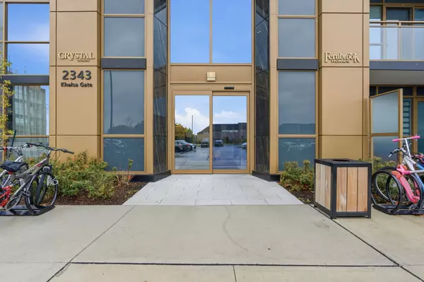 Oakville, ON L6M 5R6,2343 Khalsa Gate #840
