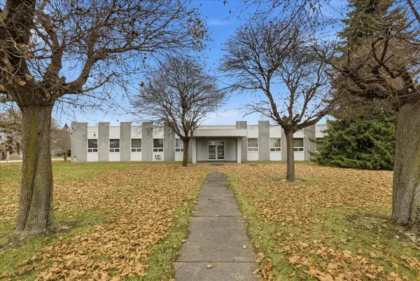 Wellington North, ON N0G 2L1,360 Perth ST