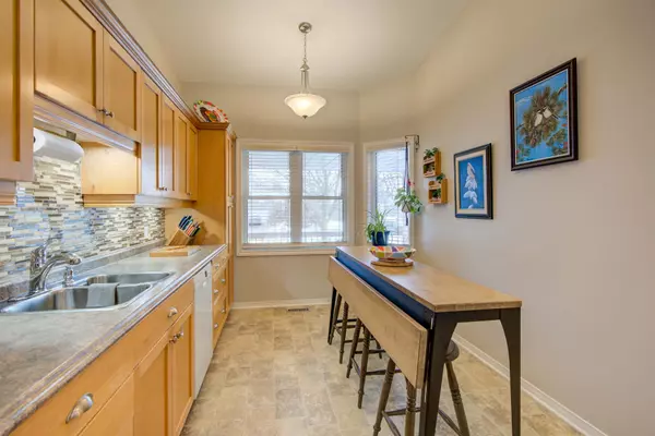 Kingston, ON K7M 8K7,406 Waterloo DR