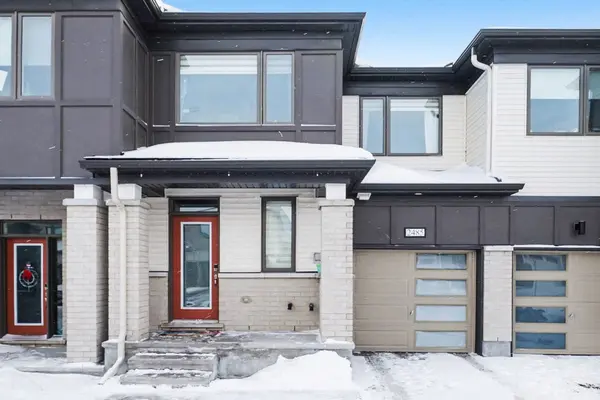 Barrhaven, ON K2J 7B1,2485 Watercolours WAY