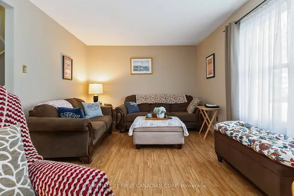 London South, ON N6C 5P3,71 GOLFDALE CRES