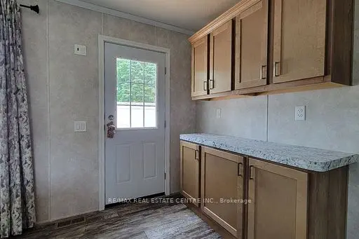 Hamilton, ON N0B 2J0,77 Park LN