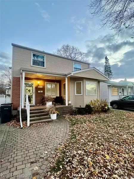 1458 E Hayes AVE, Hazel Park, MI 48030