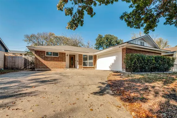 222 Merribrook Trail,  Duncanville,  TX 75116