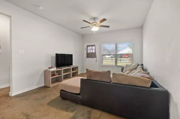 Alvarado, TX 76009,213 S Baugh Street