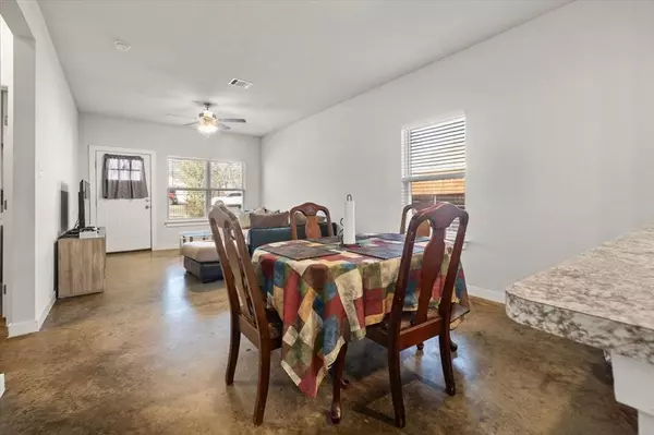 Alvarado, TX 76009,213 S Baugh Street