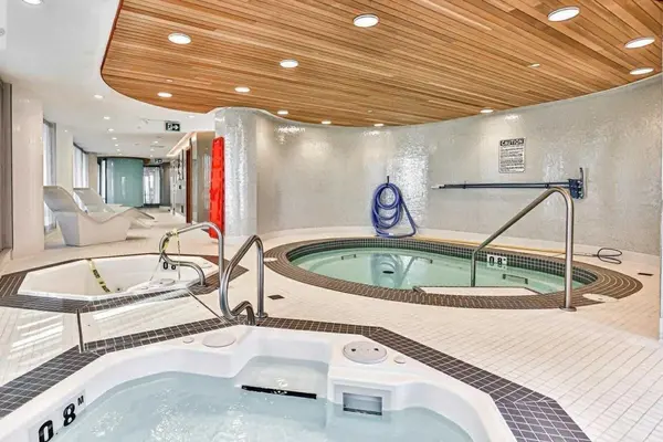 Toronto C15, ON M2J 0E5,56 Forest Manor RD #2307