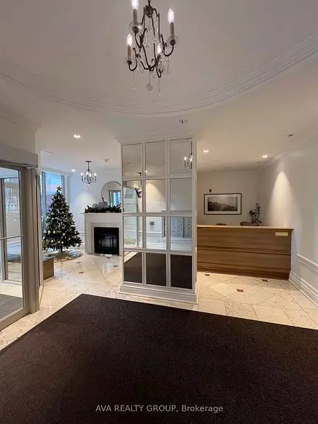 Toronto C08, ON M5C 3H5,120 Lombard ST #907