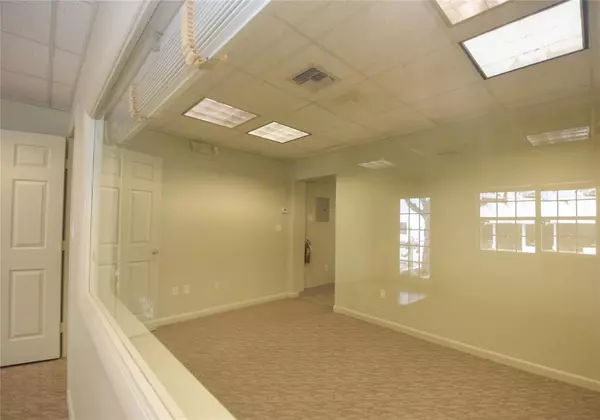 Wilton Manors, FL 33305,2448 NE 13th Ave