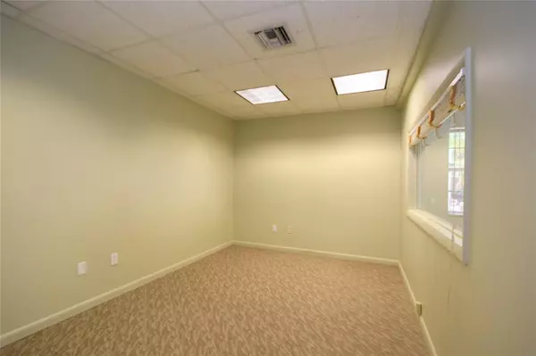 Wilton Manors, FL 33305,2448 NE 13th Ave