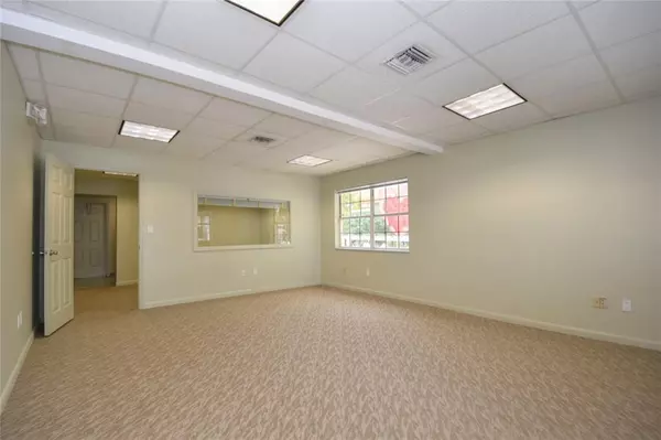 Wilton Manors, FL 33305,2448 NE 13th Ave