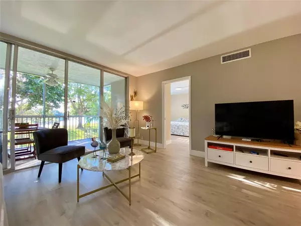 Pompano Beach, FL 33069,3010 N Course Dr #209