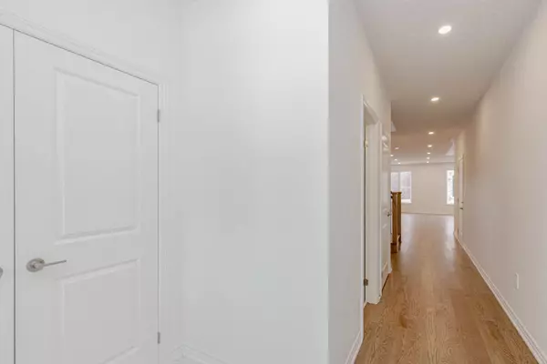 Milton, ON L9E 2E9,1480 Savoline BLVD