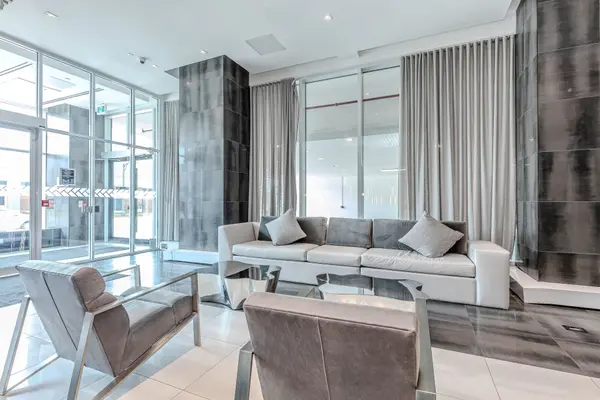 Oakville, ON L6H 3R7,2481 Taunton RD #1307