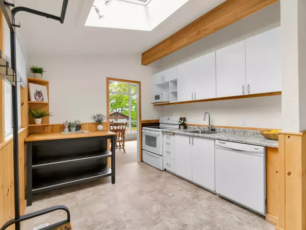 Huntsville, ON P1H 1C4,279 & 283 West Point Sands RD