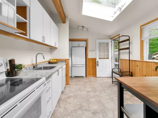 Huntsville, ON P1H 1C4,279 & 283 West Point Sands RD