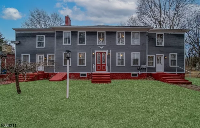 21 First St, Califon Boro, NJ 07830