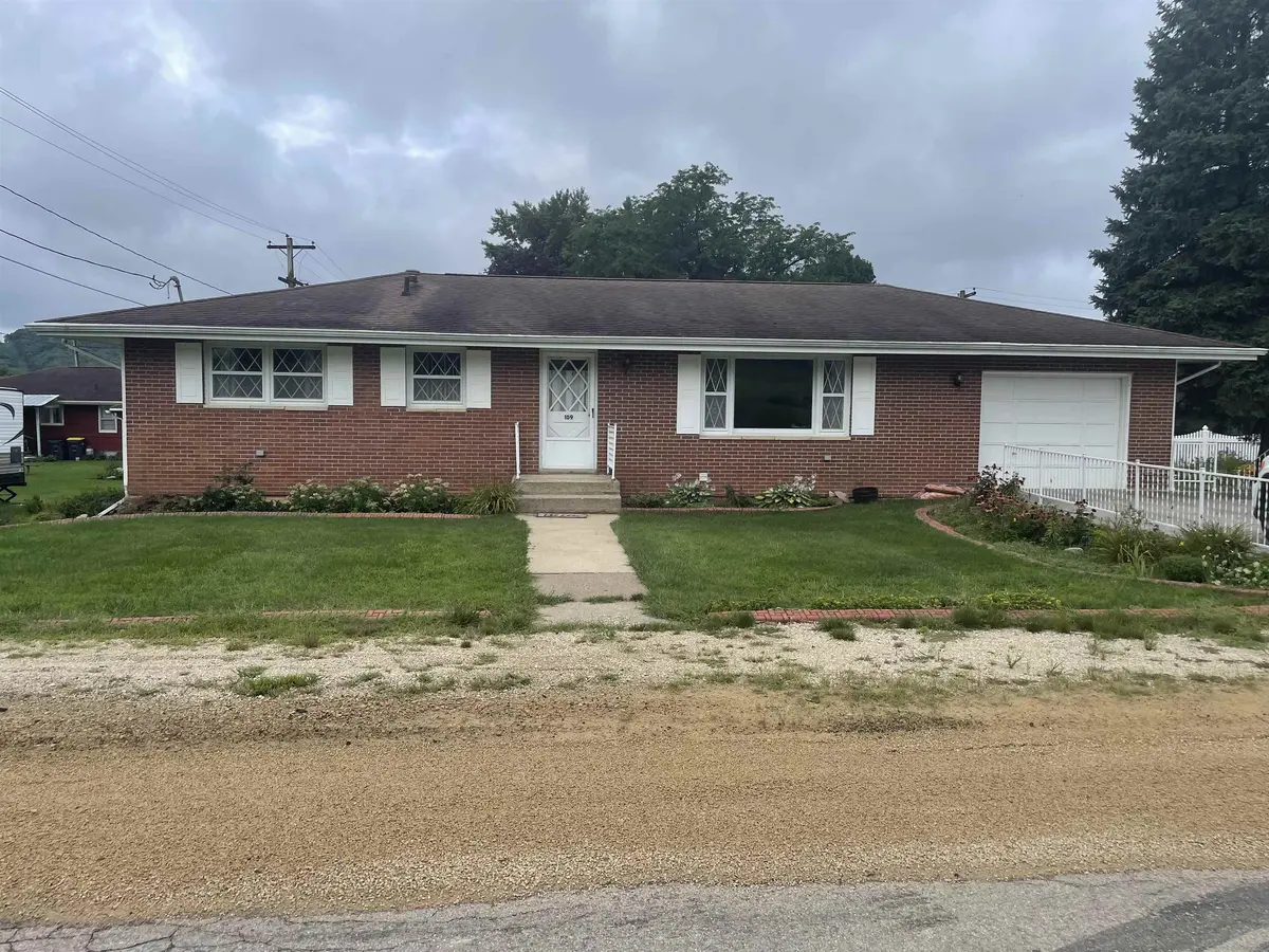 Hanover, IL 61041,109 Division Street