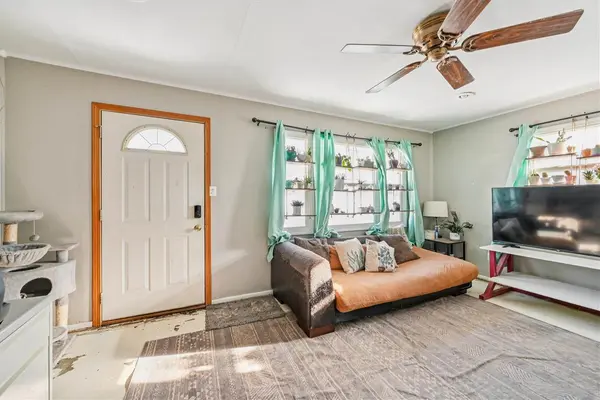 Cedar Rapids, IA 52402,3724 NE F Avenue