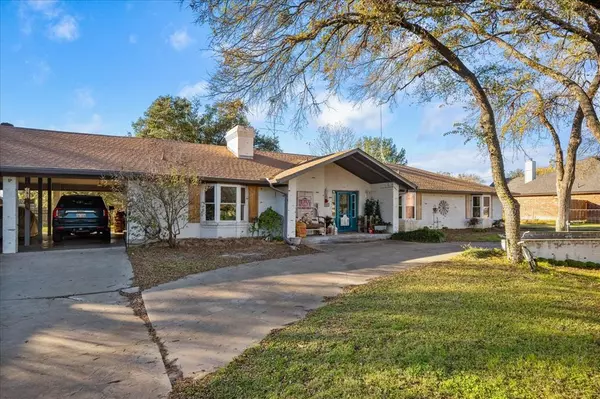 Quinlan, TX 75474,132 Curtis Lane