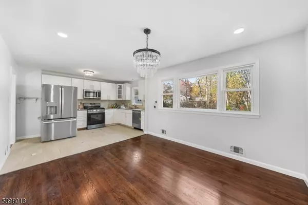 New Providence Boro, NJ 07974,19 Slope Dr