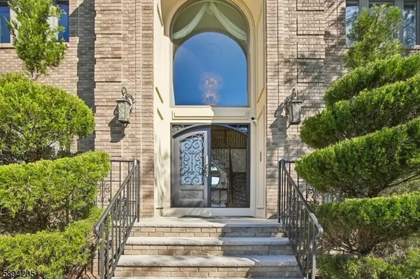 Scotch Plains Twp., NJ 07076,42 Winchester Dr