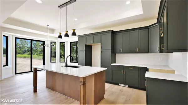 Leonard, MI 48367,4664 Rosy DR