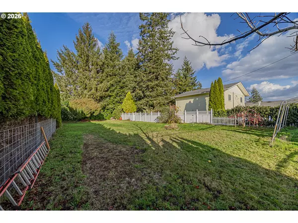 Coos Bay, OR 97420,1740 PENNSYLVANIA AVE