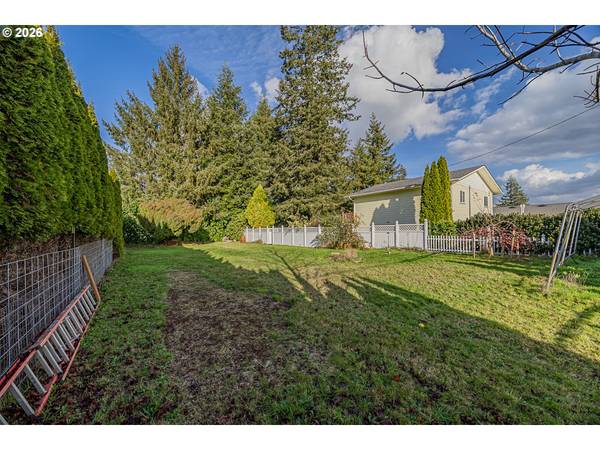 Coos Bay, OR 97420,1740 PENNSYLVANIA AVE