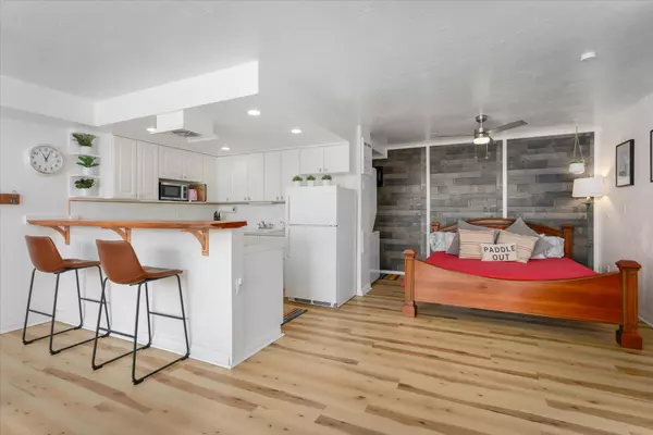 Waikoloa, HI 96738,68-1761 MELIA ST #AS1