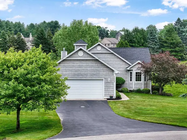 2664 E Crown DR, Traverse City, MI 49685