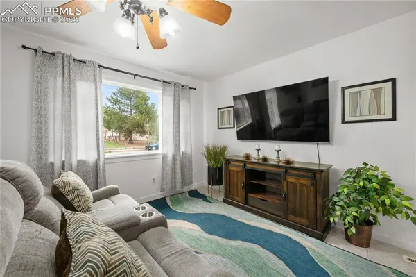 Colorado Springs, CO 80910,3605 Bridgewood LN