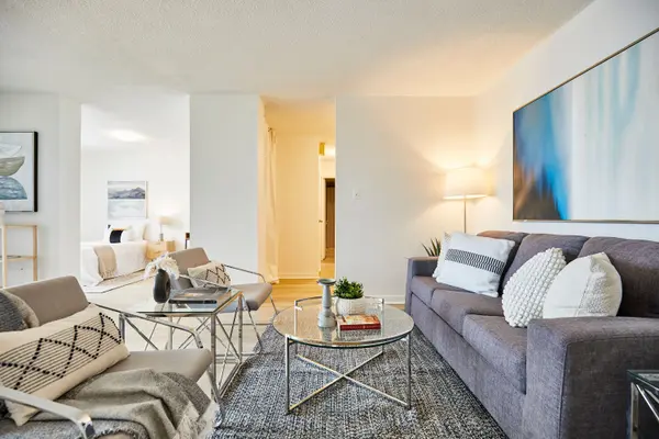 90 Ling RD #906, Toronto E10, ON M1E 4Y3