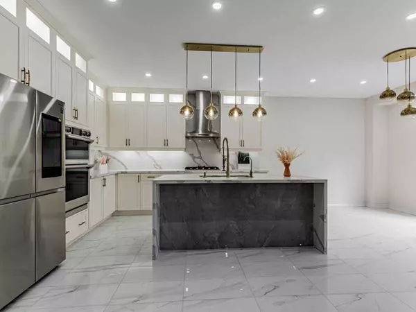 Oshawa, ON L1K 1A1,1957 Don White CT #Upper