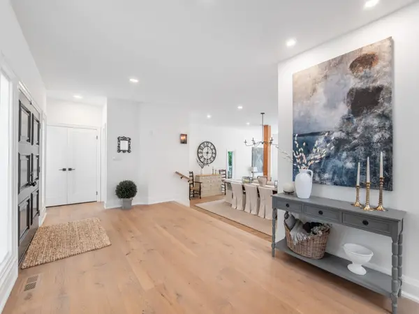 Oakville, ON L6L 2Y7,74 West ST