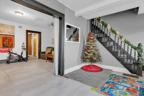 Deseronto, ON K0K 1X0,431 Main ST