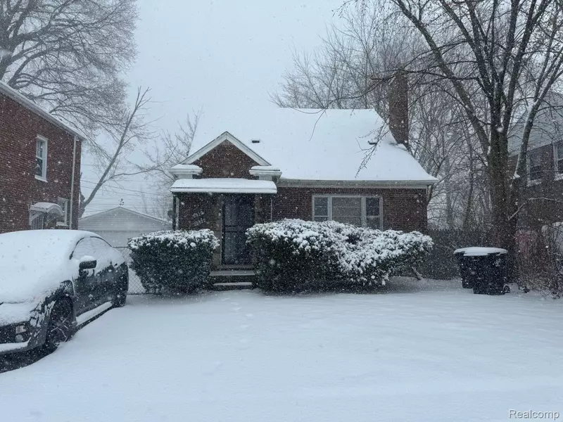 20920/2 MOROSS RD, Grosse Pointe, MI 48236